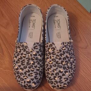 TOMS Leopard Print Slip-On Shoes